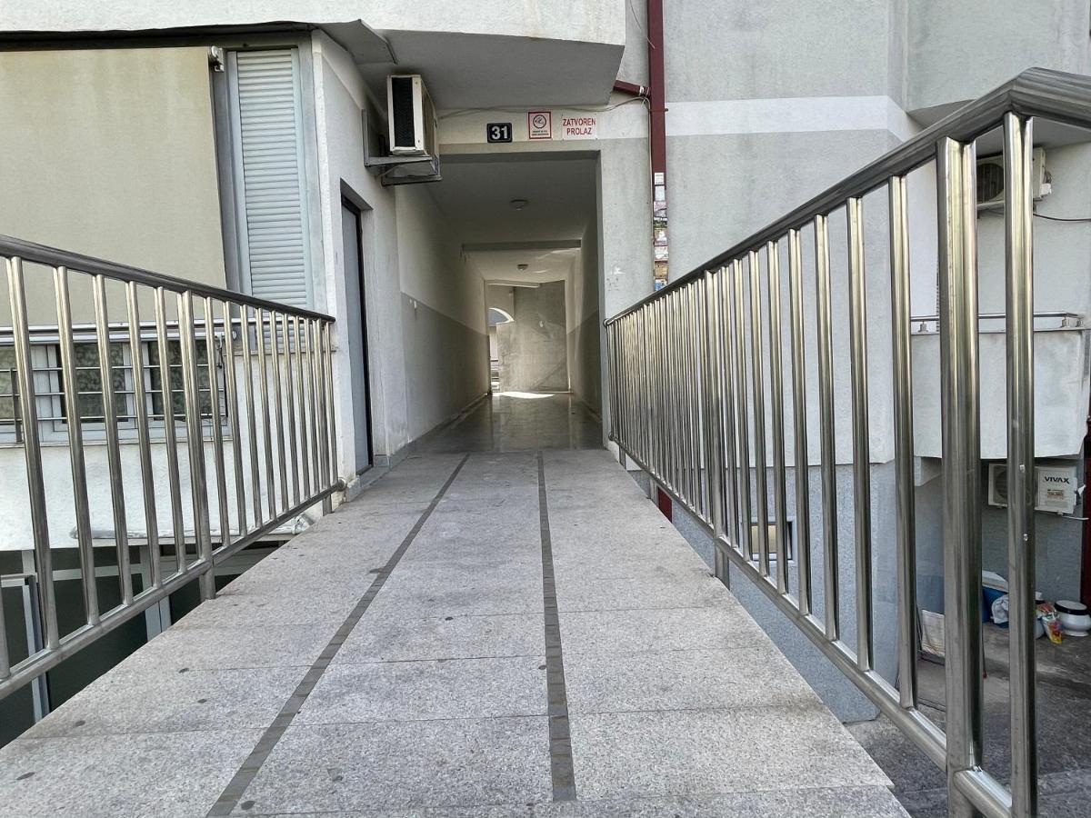 Apartments Zevs 布德瓦 外观 照片